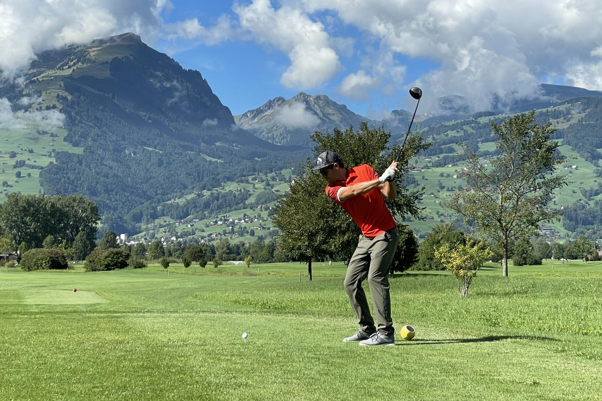Golfer1