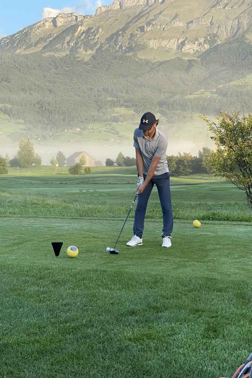Golfer3